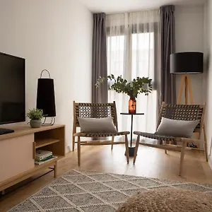 gabirol-apartments-merced.es-andalucia.com/